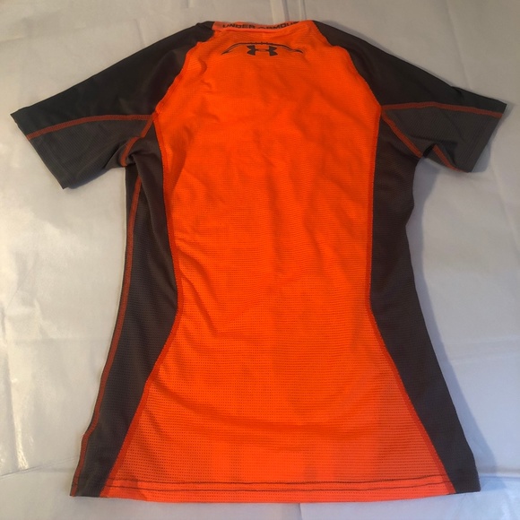 Under Armour NWT Boys Army of 11 Heatgear Orange - Picture 2 of 8